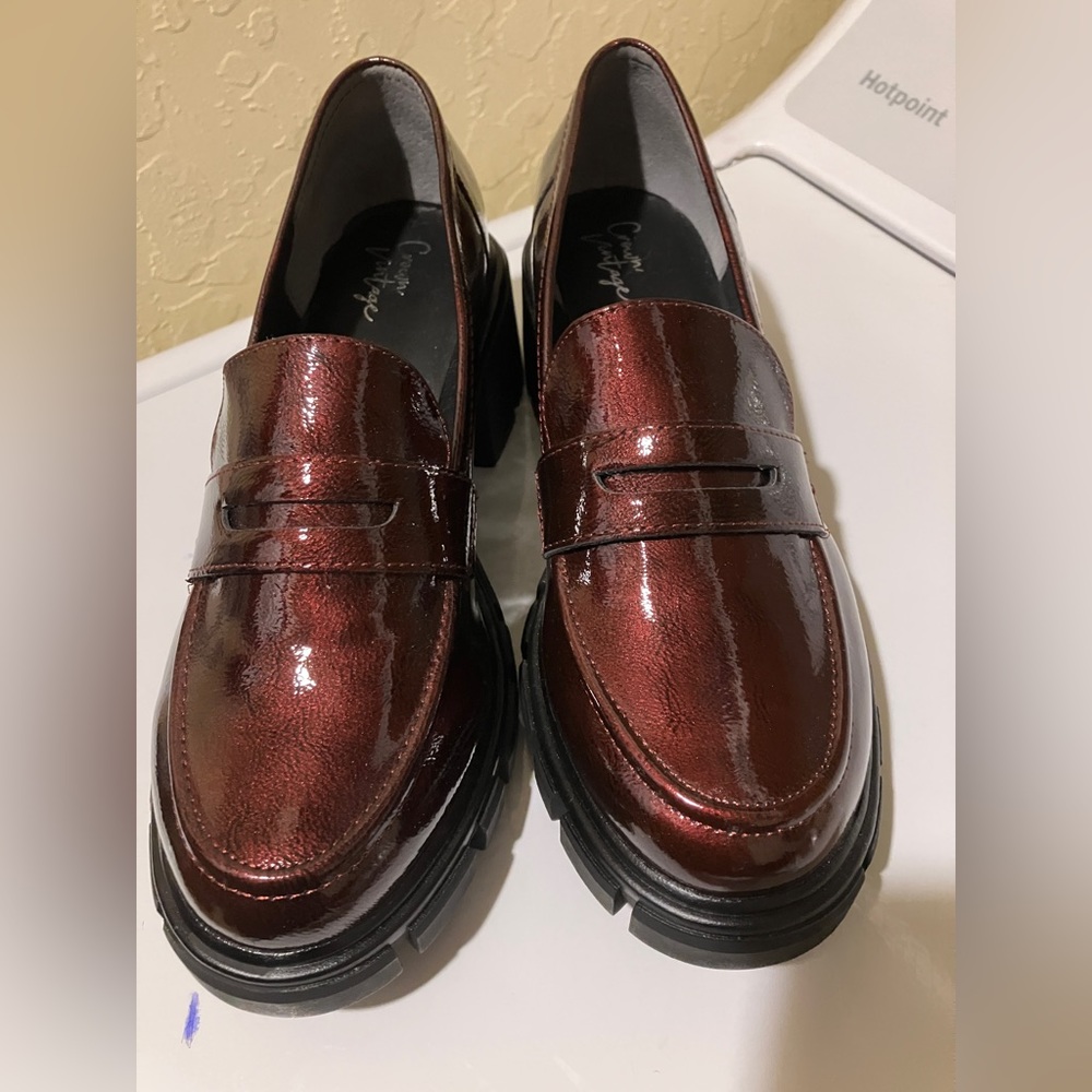 NWOT Platform Penny Loafers